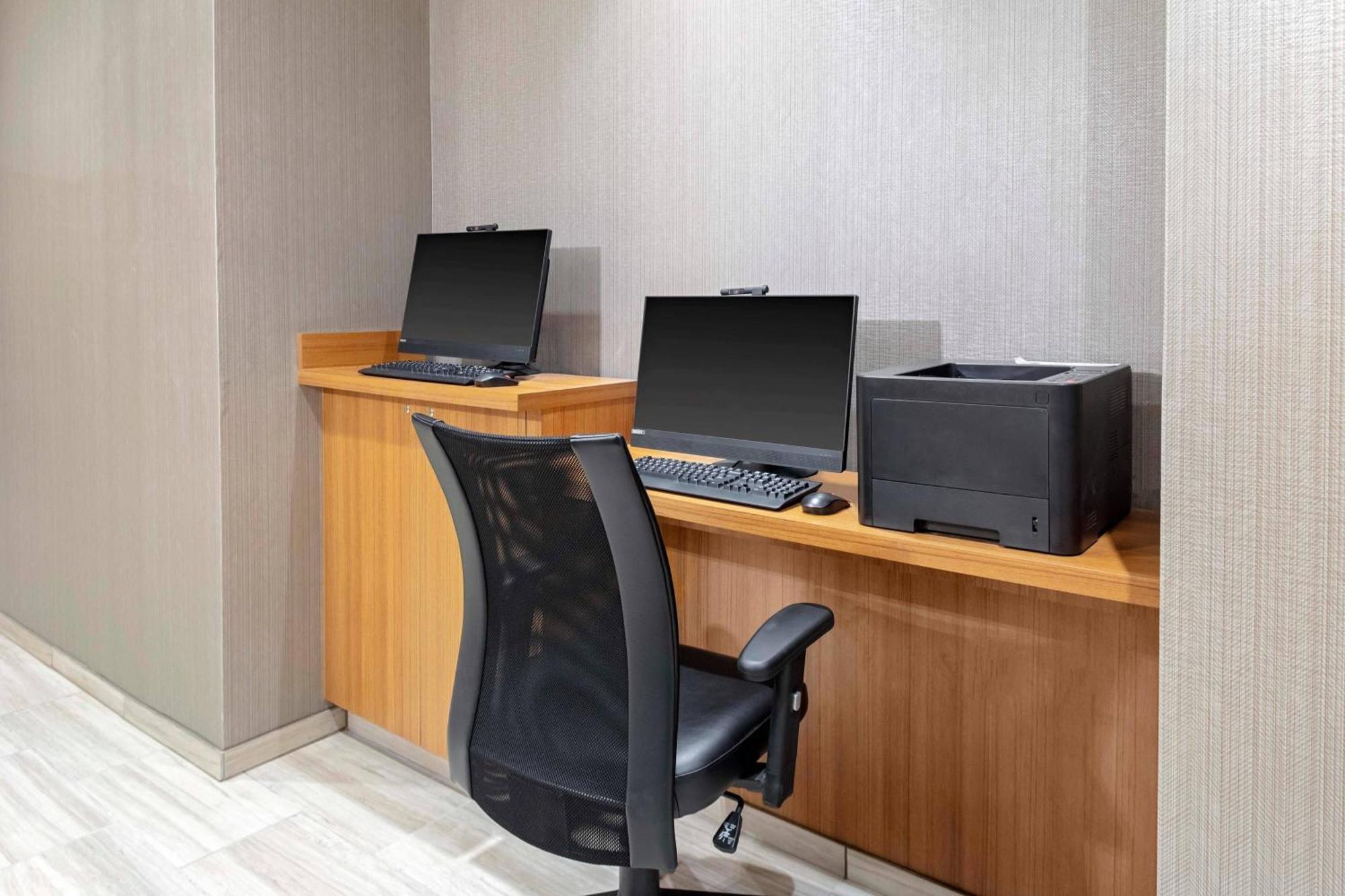 Springhill Suites By Marriott Kansas City Plaza Zewnętrze zdjęcie